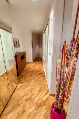 Inner City - Photo 41