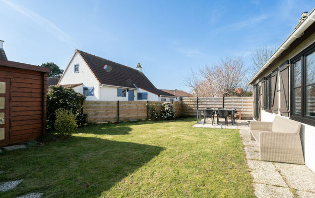 Beluga with parking and shared pool - Photo 31